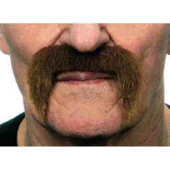 Bigote de Mexicano castaño