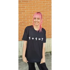 Camiseta Los Serrano son 7 negra