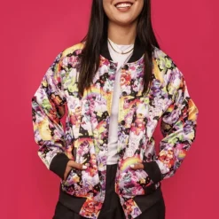 Chaqueta Bomber Ositos Amorosos como Monstruos de Universal Loungefly
