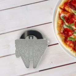 Cortador de Pizza Halcón Milenario de Star Wars - Ukonic