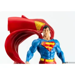 Estatua Superman Classic Version 30 cm DC Heroes