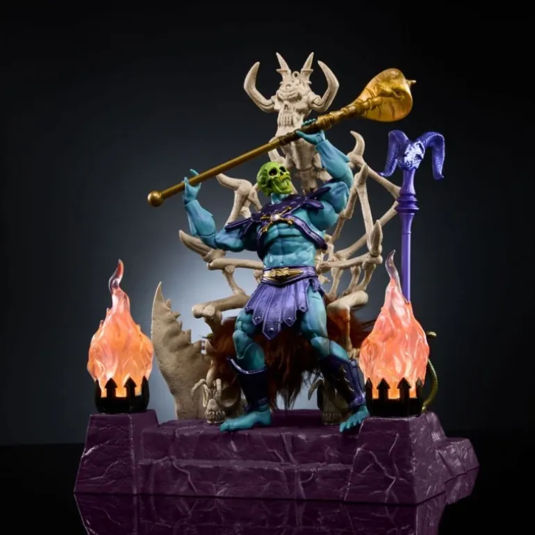 Figura de Skeletor con Trono Masterverse 18 cm de Masters of the Universe