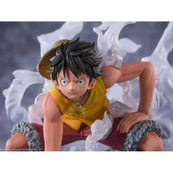 Figura Monkey D. Luffy Guerra en la Cumbre Figuarts Zero