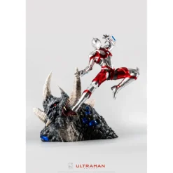 Figura Ultraman vs Black King Pure Arts 1/4