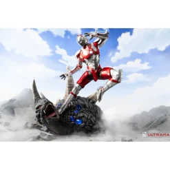 Figura Ultraman vs Black King Pure Arts 1/4