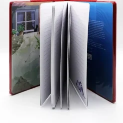 Libreta Premium Jiji Plush de Nicky, la aprendiz de bruja