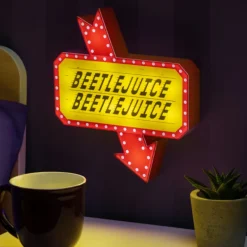 Lámpara Cartel Beetlejuice 22 x 25 cm