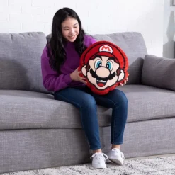 Mega Peluche Mochi Mochi Super Mario de Bizak