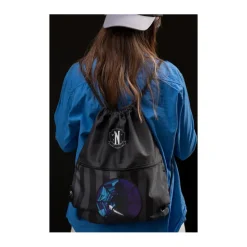 Mochila cordones Miércoles y violonchelo Miércoles