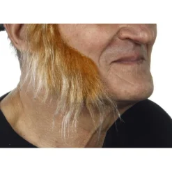 Patillas anchas con pelo castaño canoso