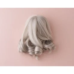 Peluca Ash Gray de Nendoroid Doll con Un Rizo por Good Smile Company