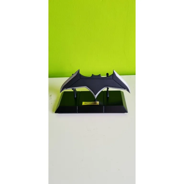 Réplica 1:1 Batarang Batman Liga de la Justicia