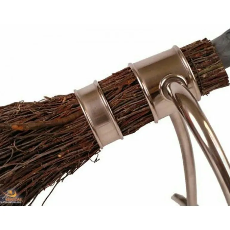 Réplica 1:1 Escoba Saeta de Fuego