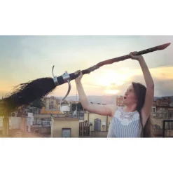 Réplica 1:1 Escoba Saeta de Fuego