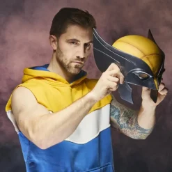 Réplica Casco Premium Lobezno Marvel Legends Hasbro