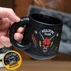 Taza Hellfire Club Stranger Things con Relieve