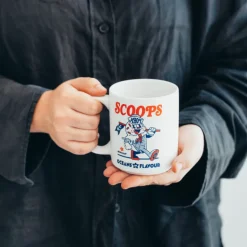 Taza Stranger Things - Scoops Ahoy