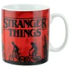 Taza XL Stranger Things con Pegatinas Extra